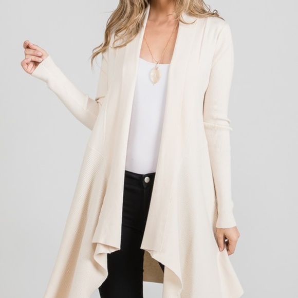 πΈ HOST PICK!!πΈ Sweetheart Long Sleeve Cardigan - Picture 4 of 5